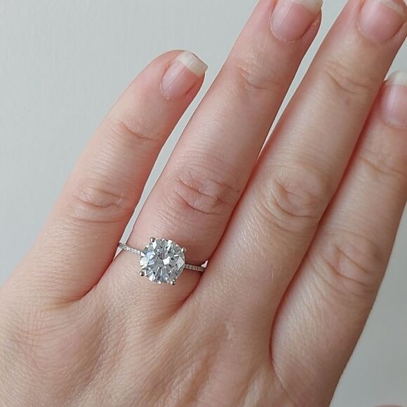 3 Carat Cubic Zircon Sterling Silver Ring - Picture 5 of 8